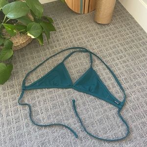 Jolyn Triangle Bikini Top - Solid